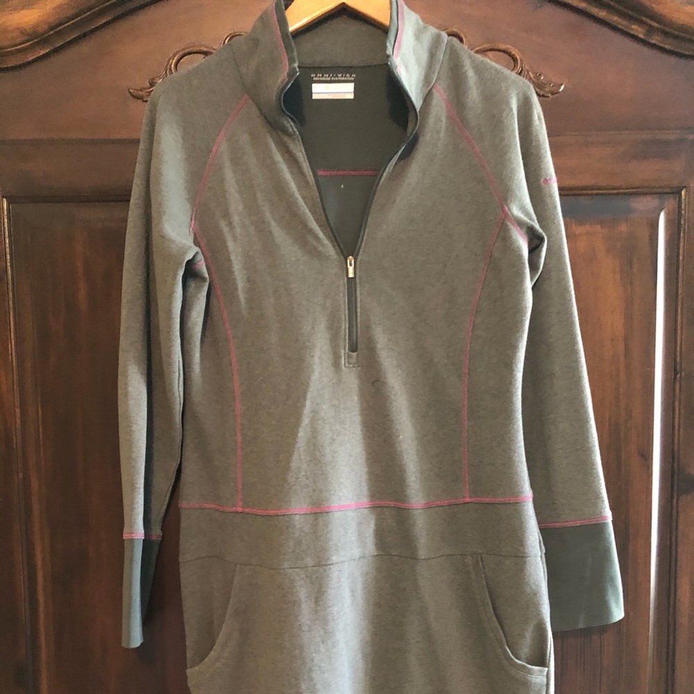Columbia Large gray with pink piping dress